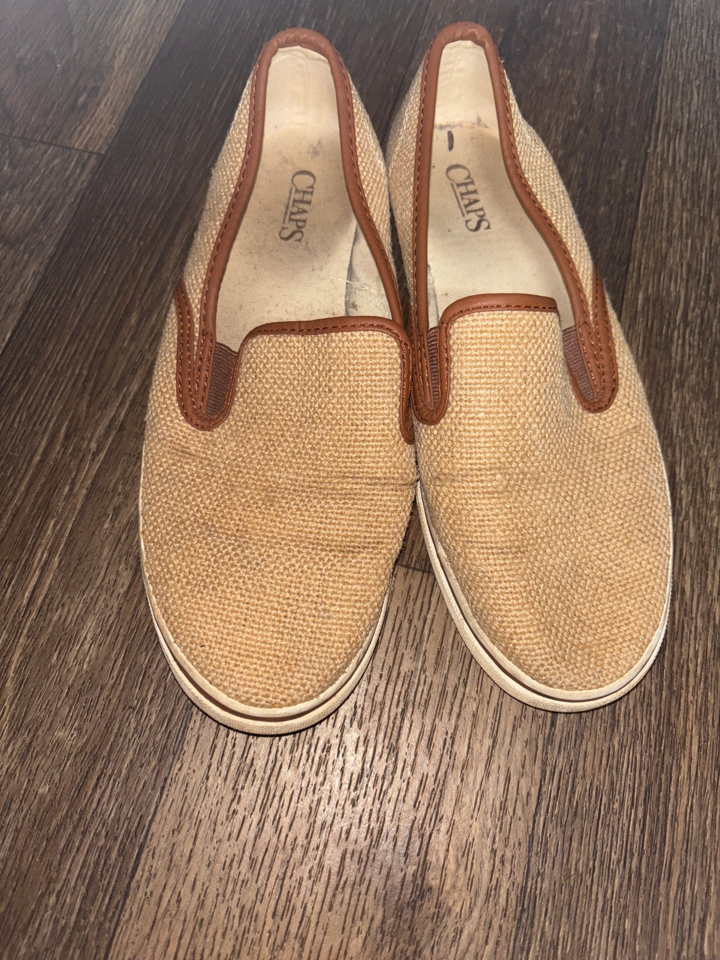 Women’s Size 8 Shoe