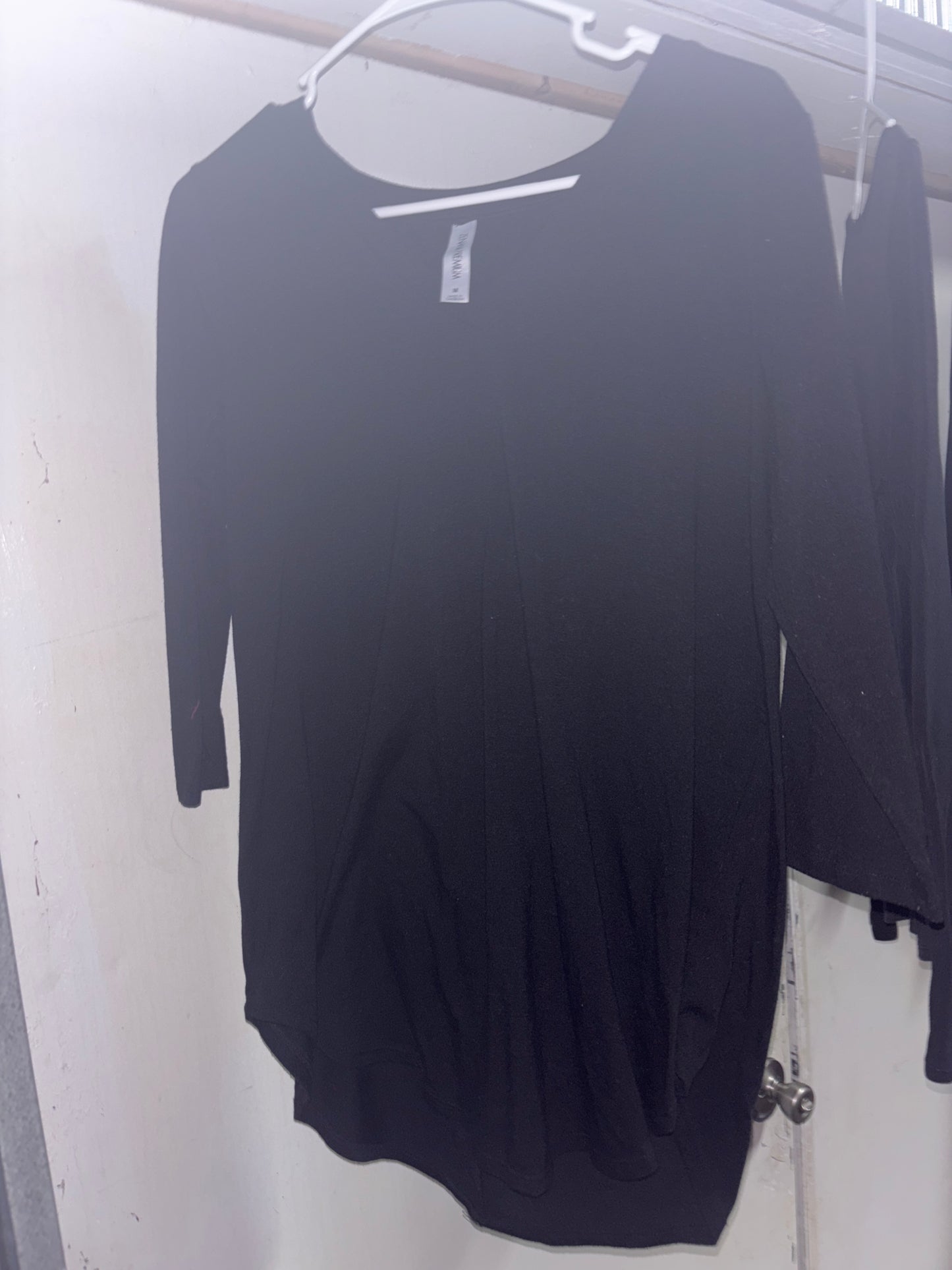 Women’s medium blouse