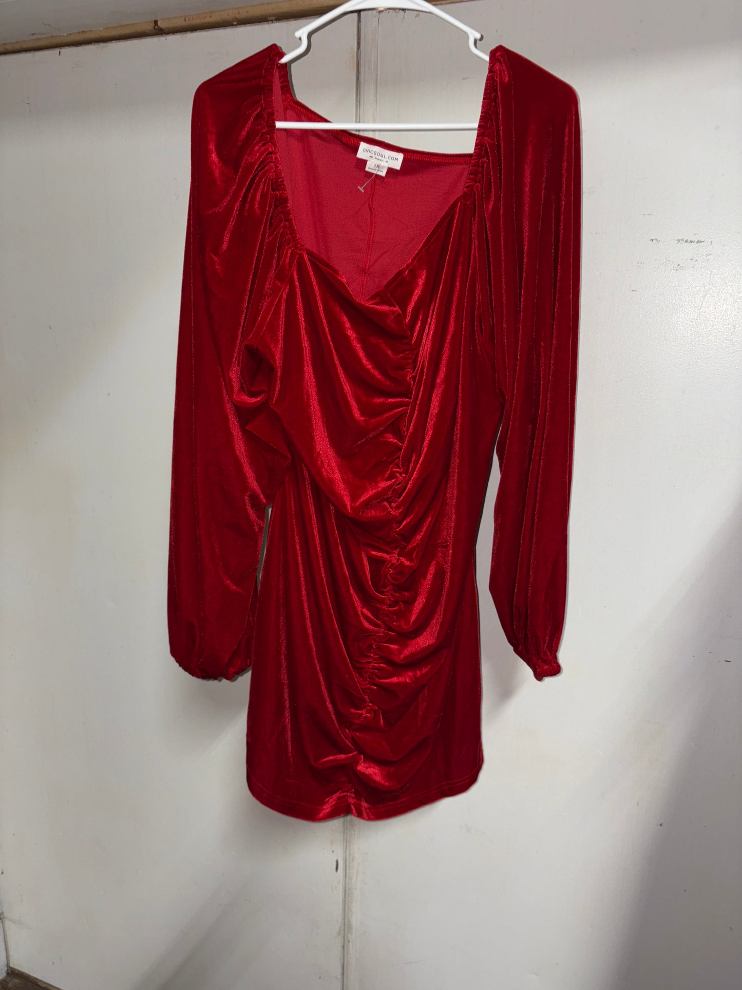 Women’s 1X Red Velvet Formal Gown