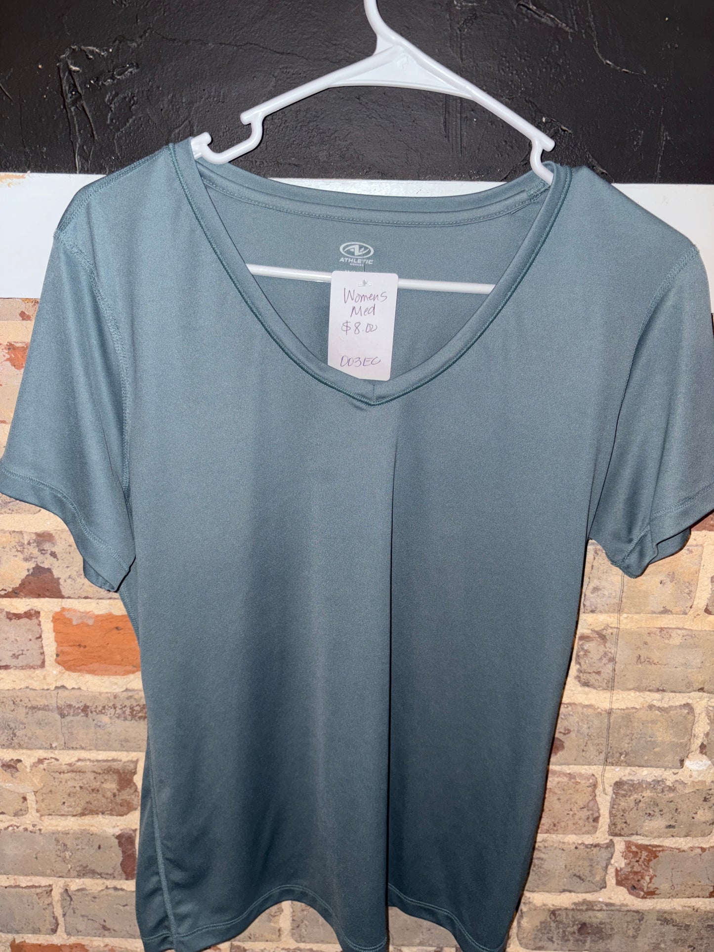 Women’s Athletic Shirt Medium