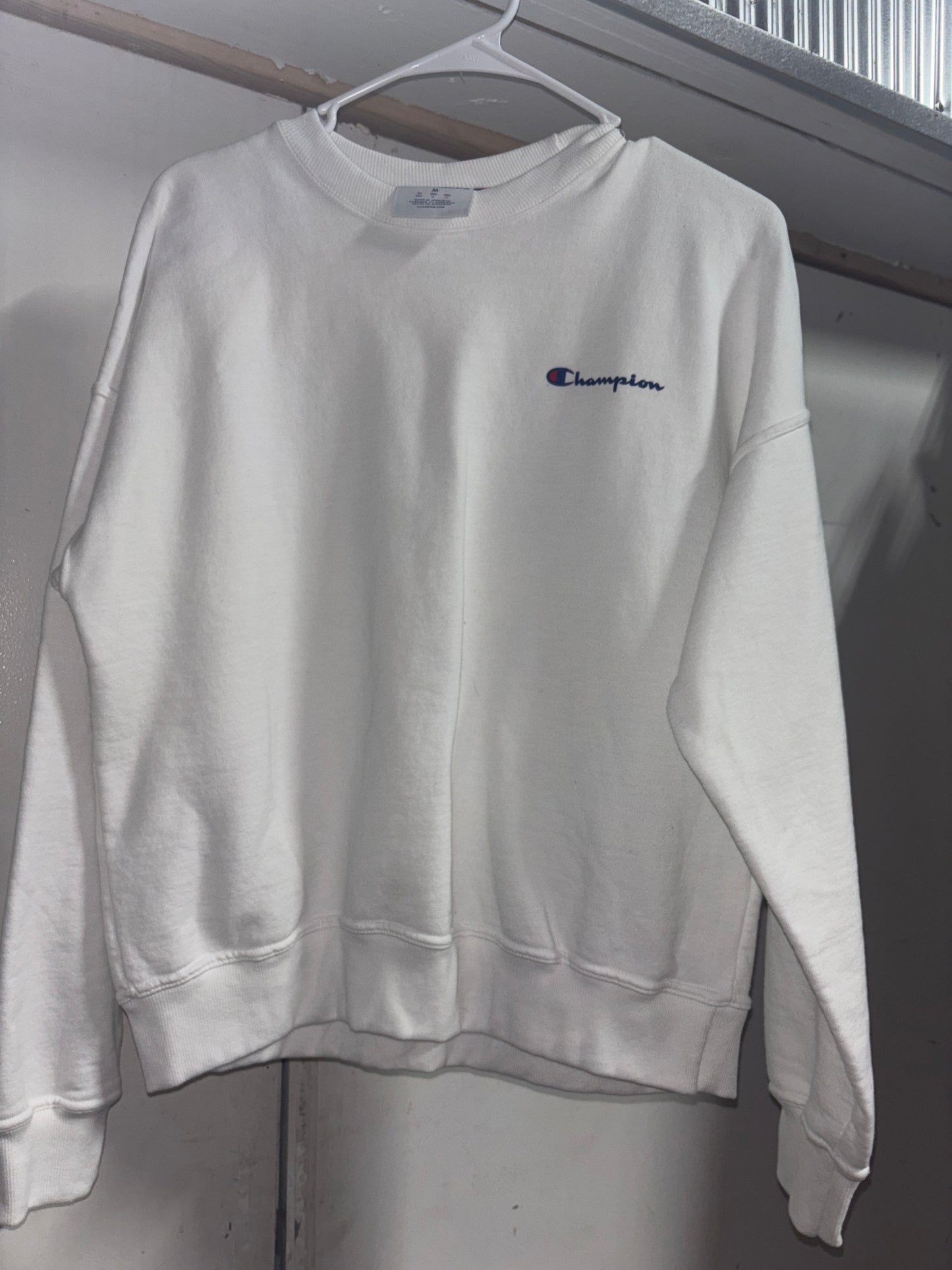 Men’s medium pullover