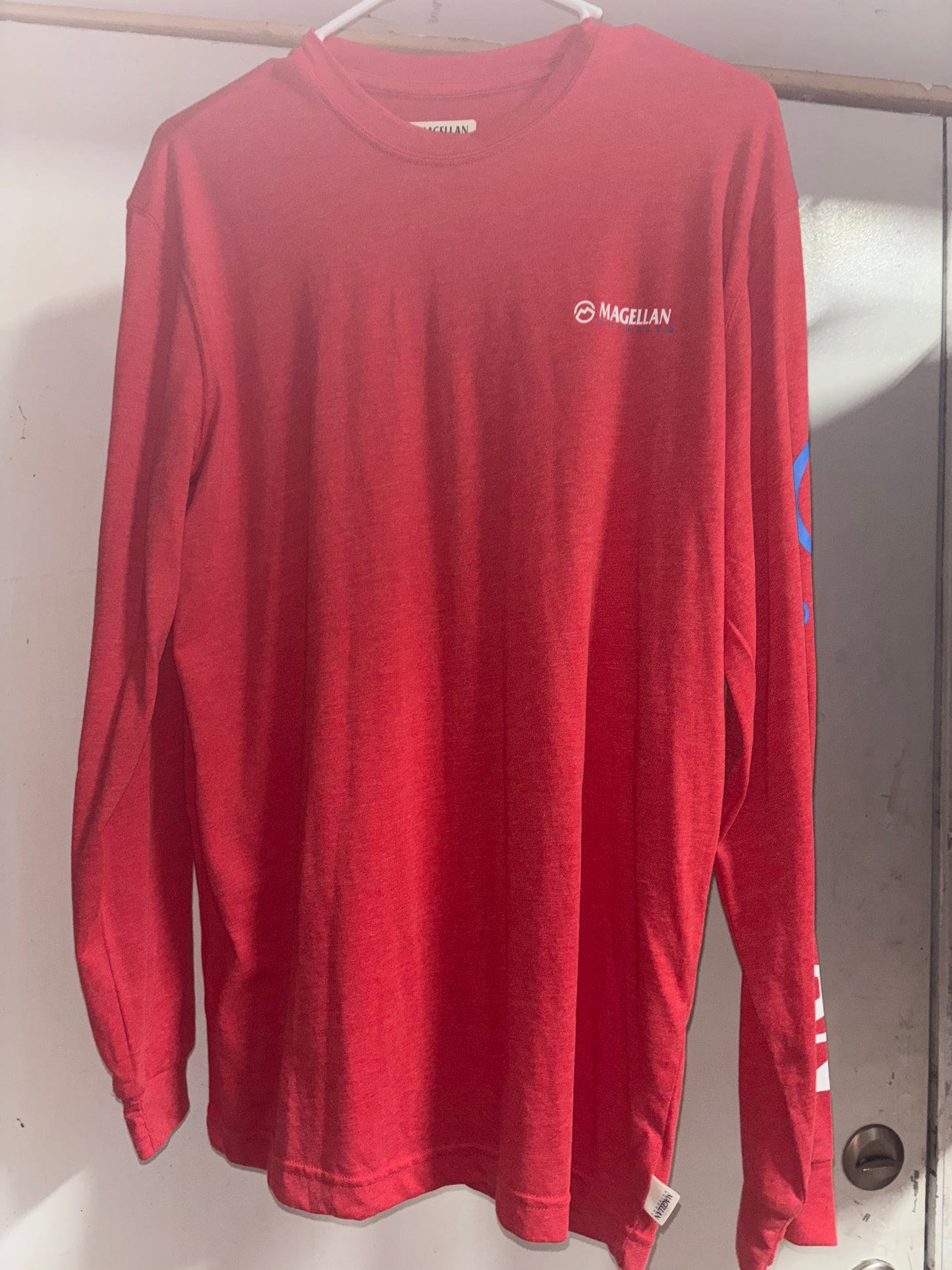 Men’s small long sleeve