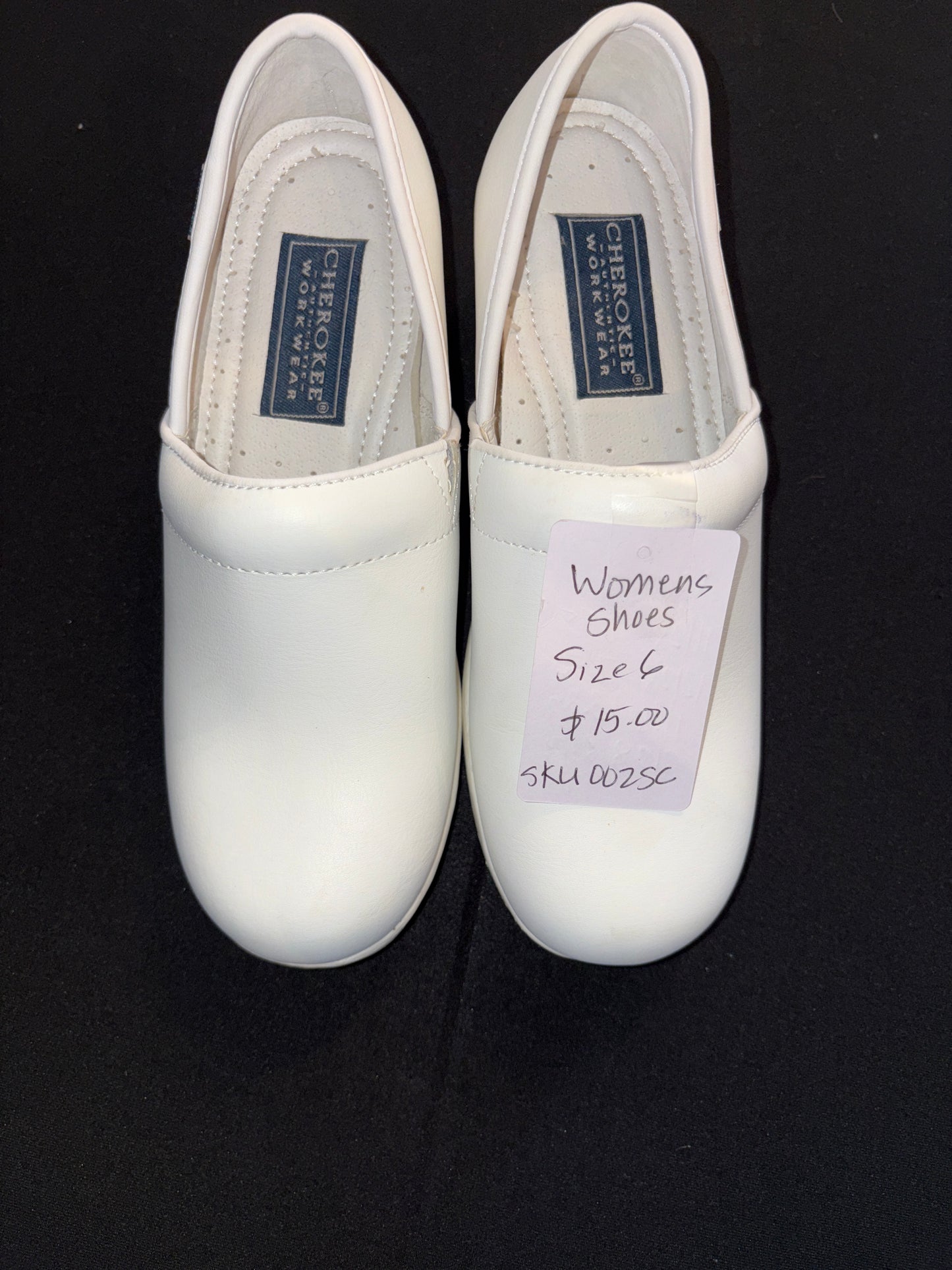 Women’s Cherokee Nursing Shoes size 6