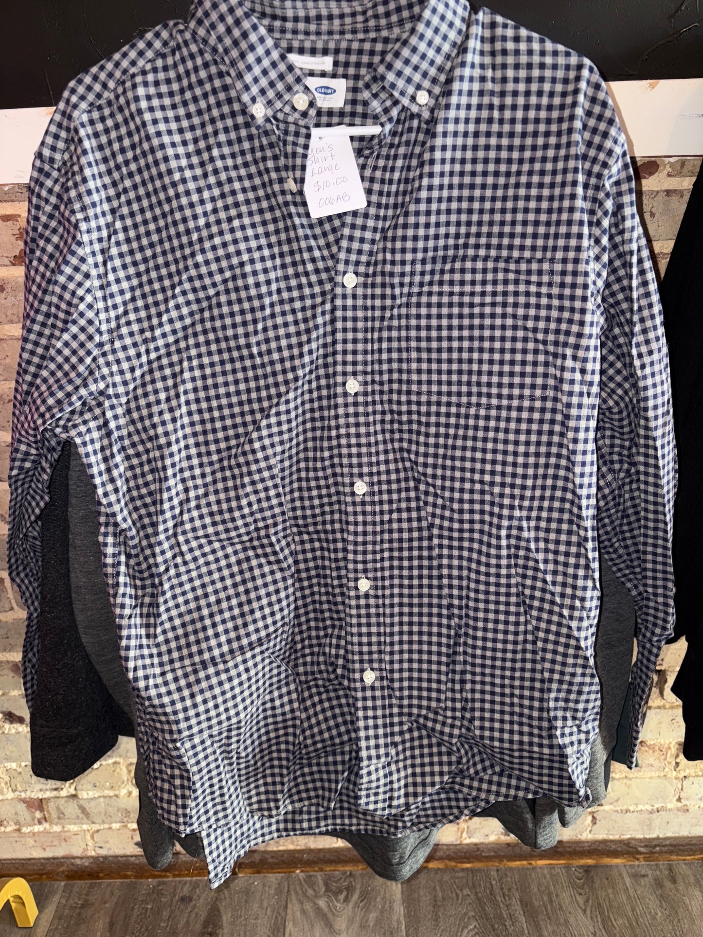 Men’s Large Shirt