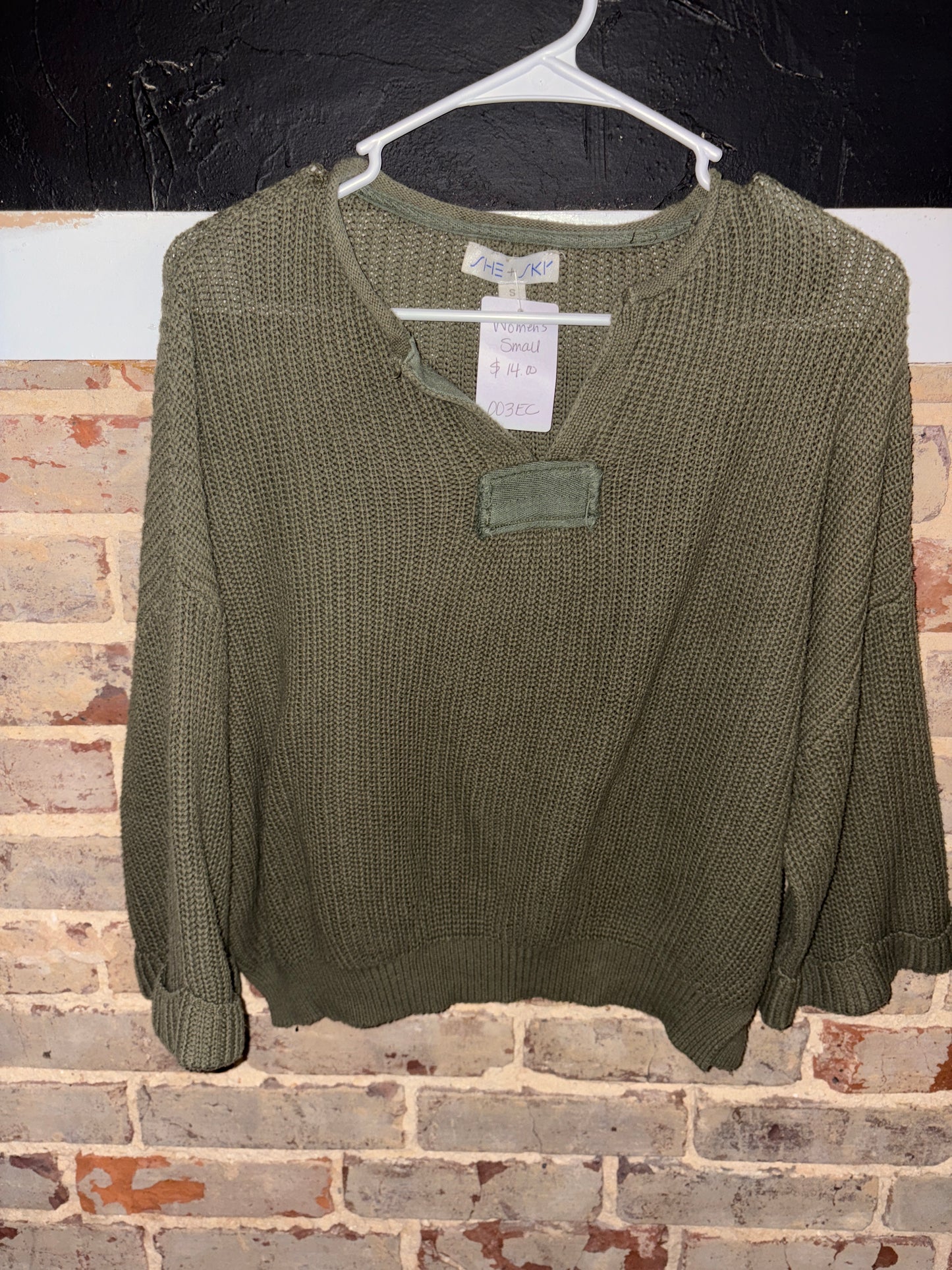 Women’s Small Sweater