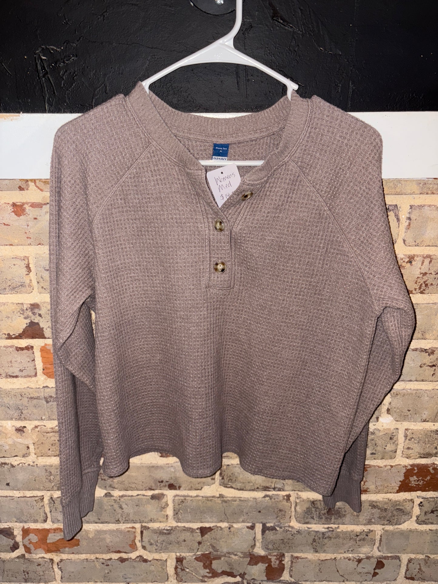 Women’s Medium Sweater