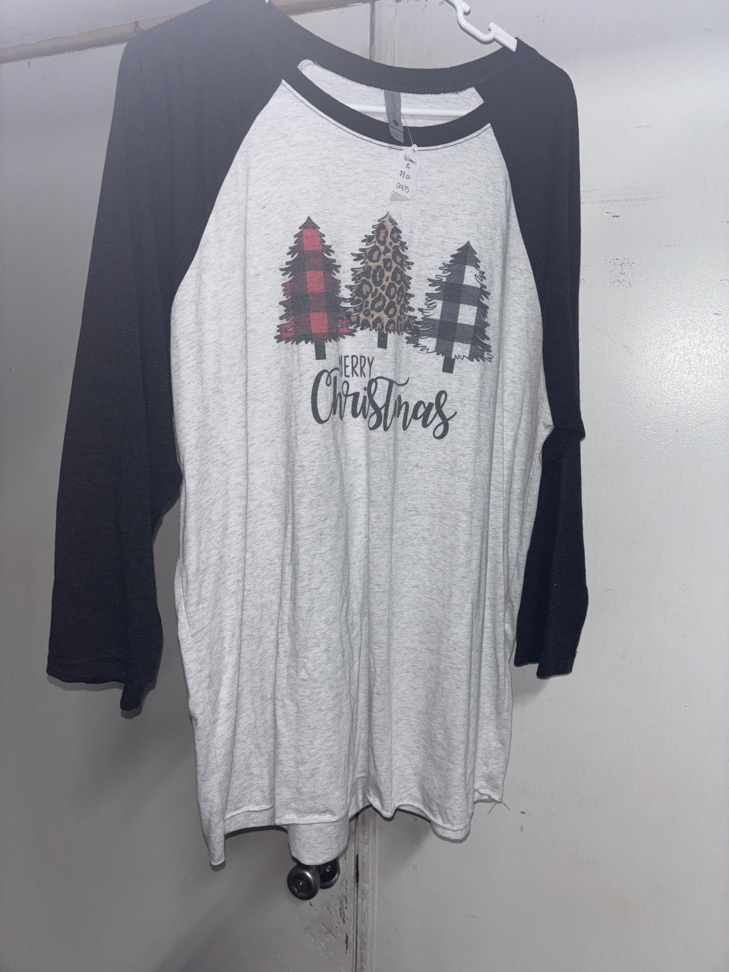 Women’s XL Christmas Tee