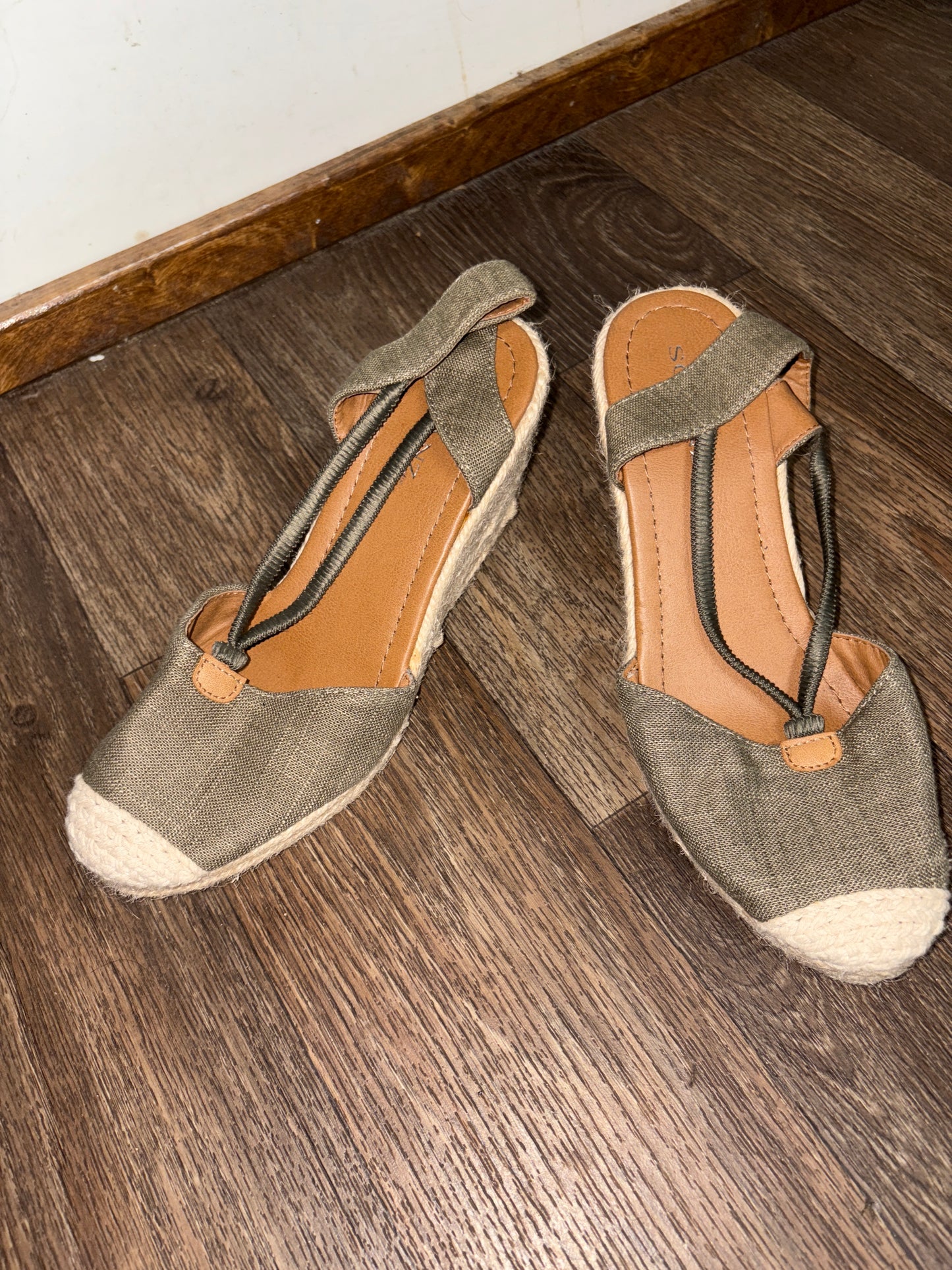 Women’s Size 8 Shoes