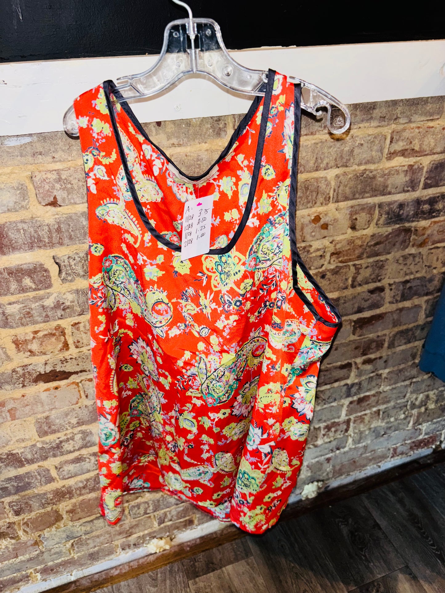 Women’s Medium Printed Tank