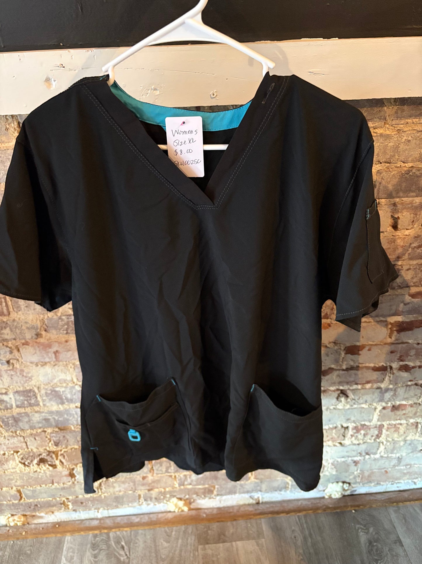 Women’s XL Scrub Top