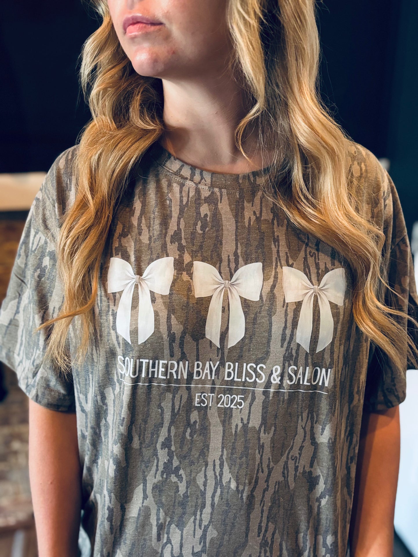 Women’s SBB Bow Bottomland Camo Tee