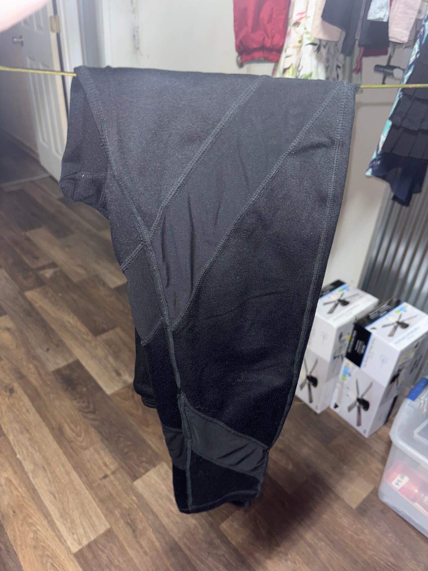 Women’s medium leggings