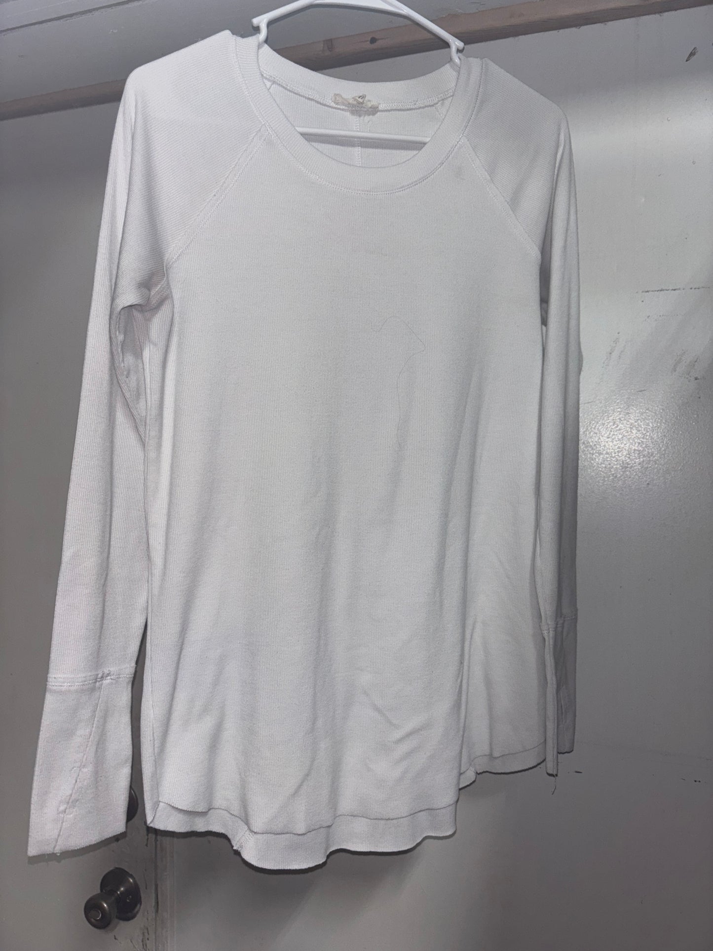 Women’s medium long sleeve