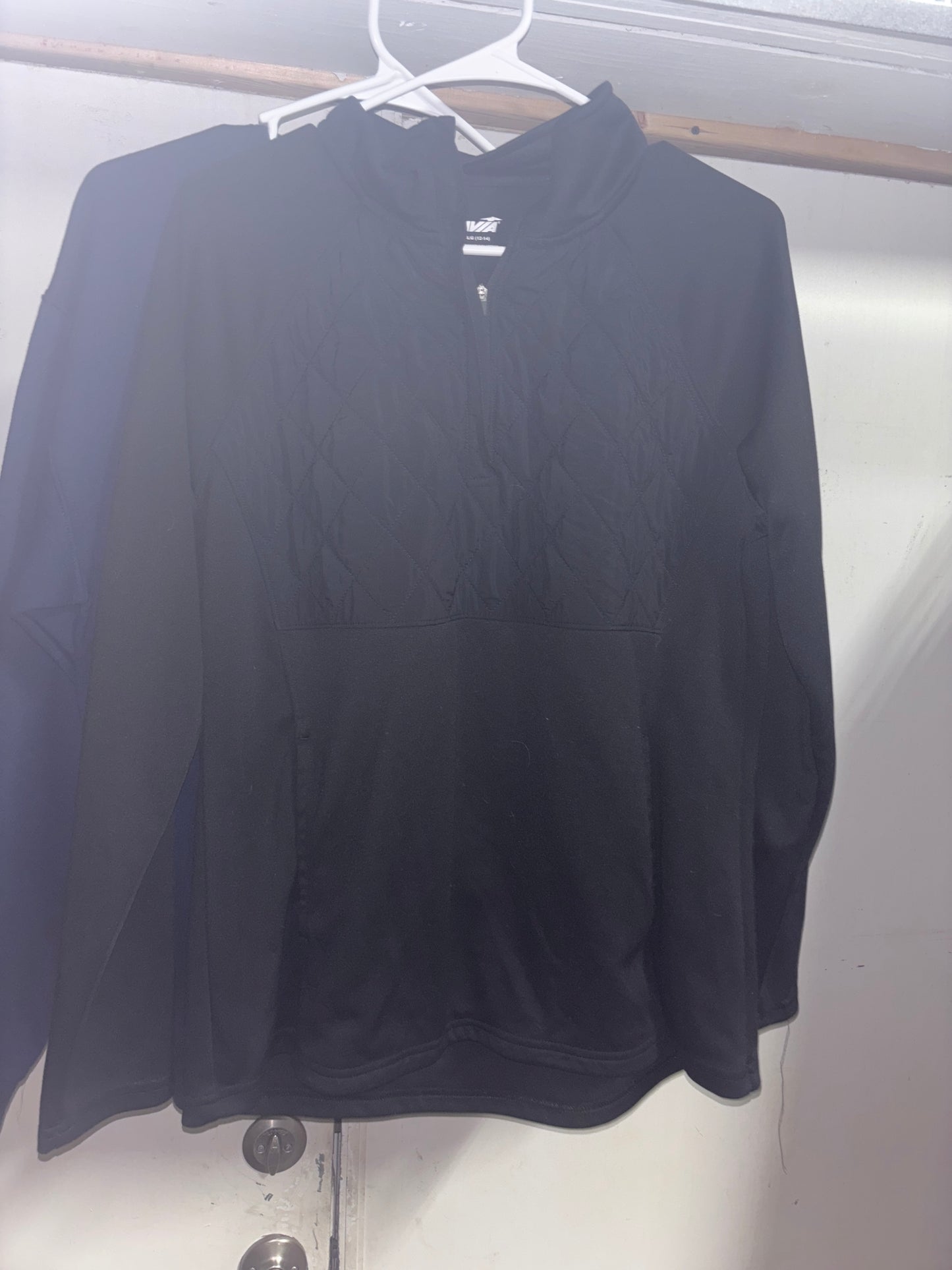 Women’s large pullover