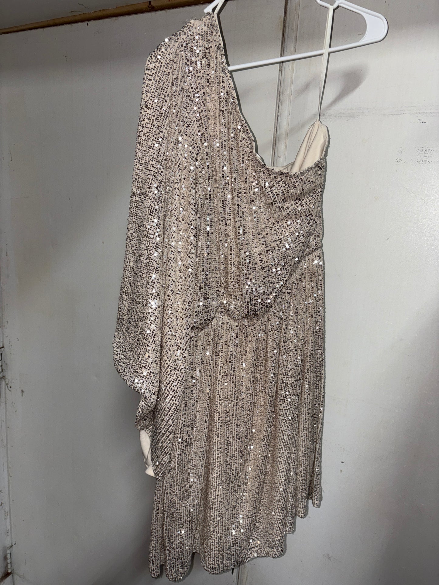 Women’s 1X Cream Mini Formal Gown