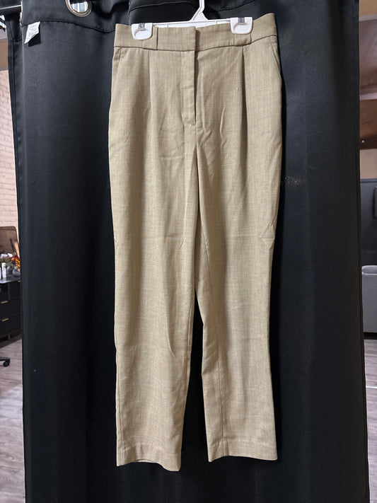 Women’s pants size 4
