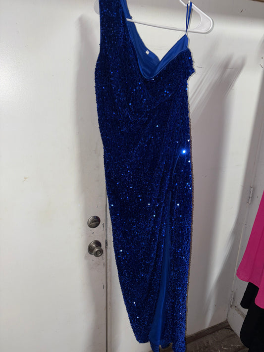 Women’s XL Off the Shoulder Blue Sequin Gown