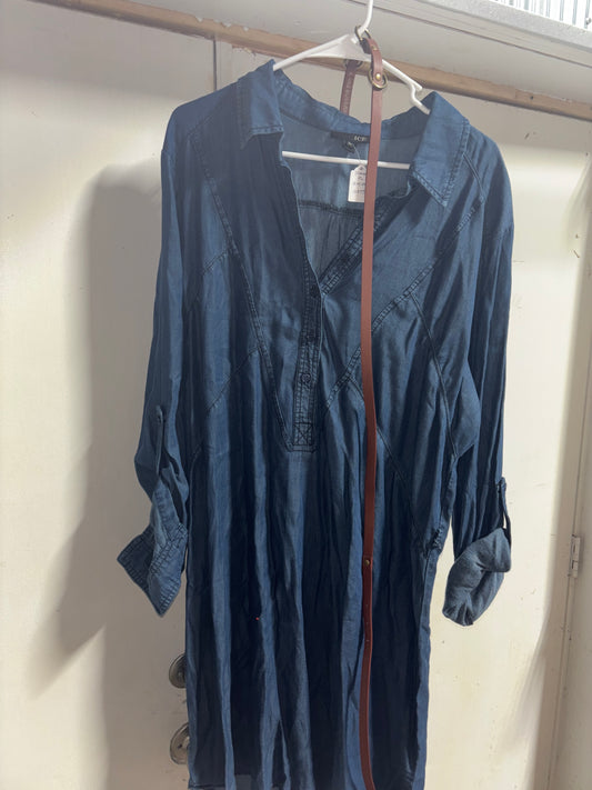 Women’s XL Dress with Belt