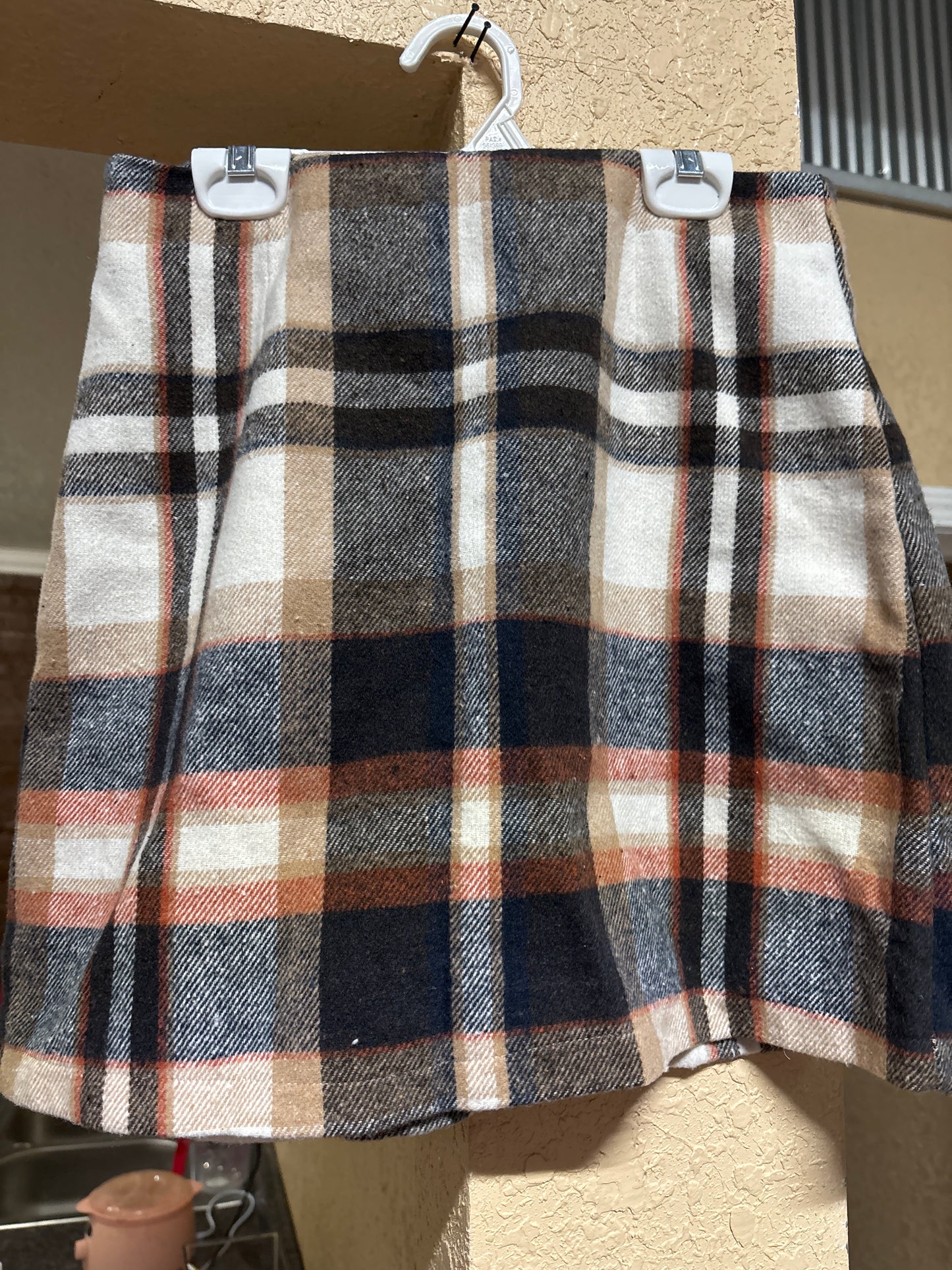 Women’s medium Plaid Skirt