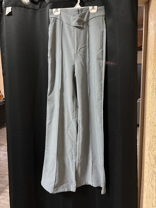 Women’s pants size small