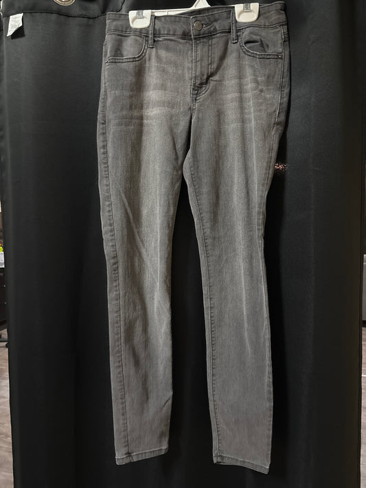 Women’s skinny jeans size 4