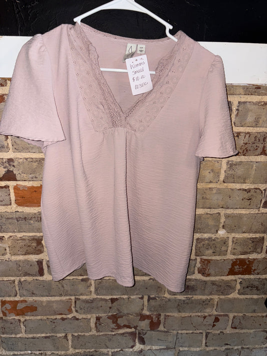 Women’s Small Blouse