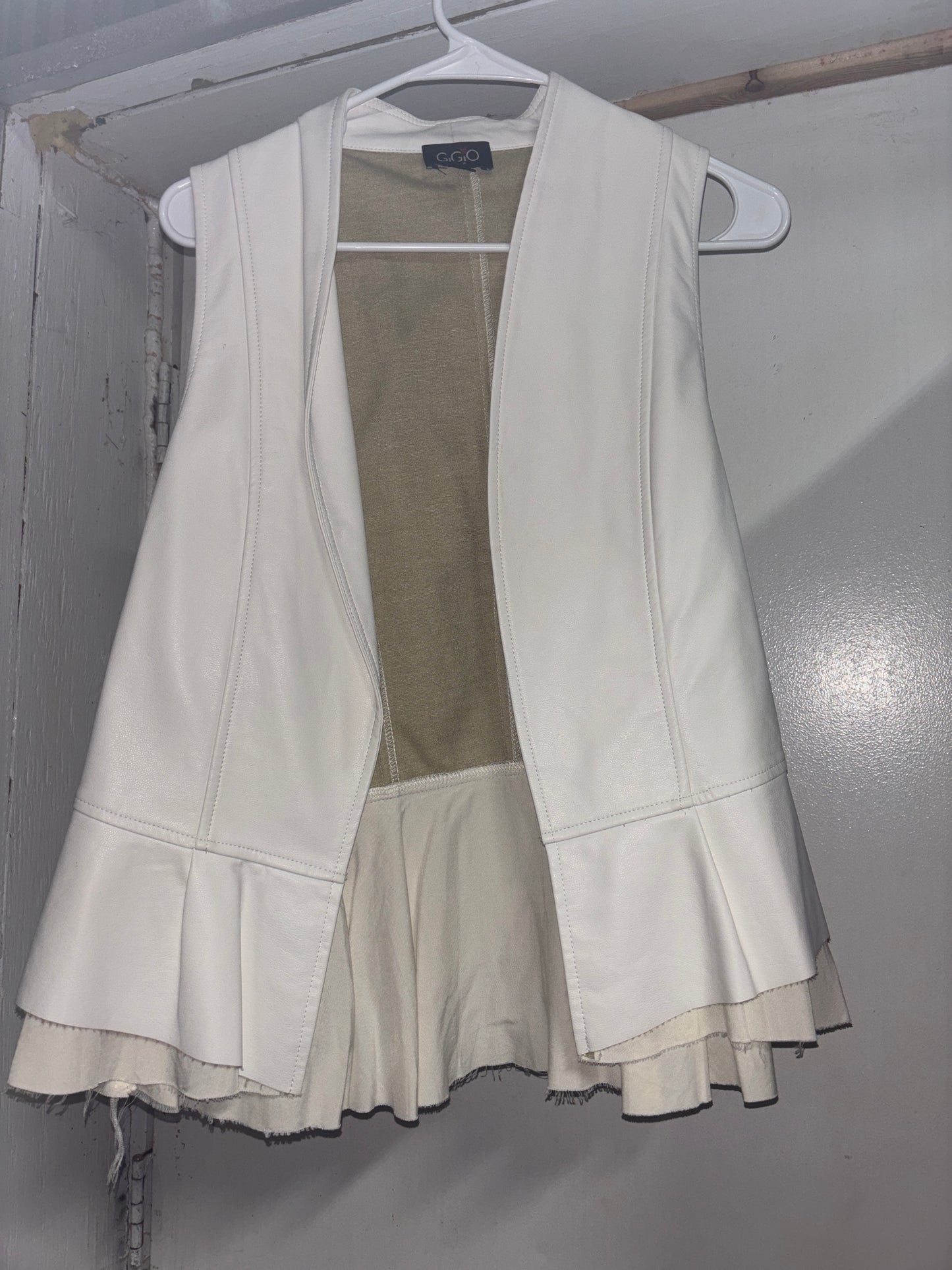 Women’s medium vest