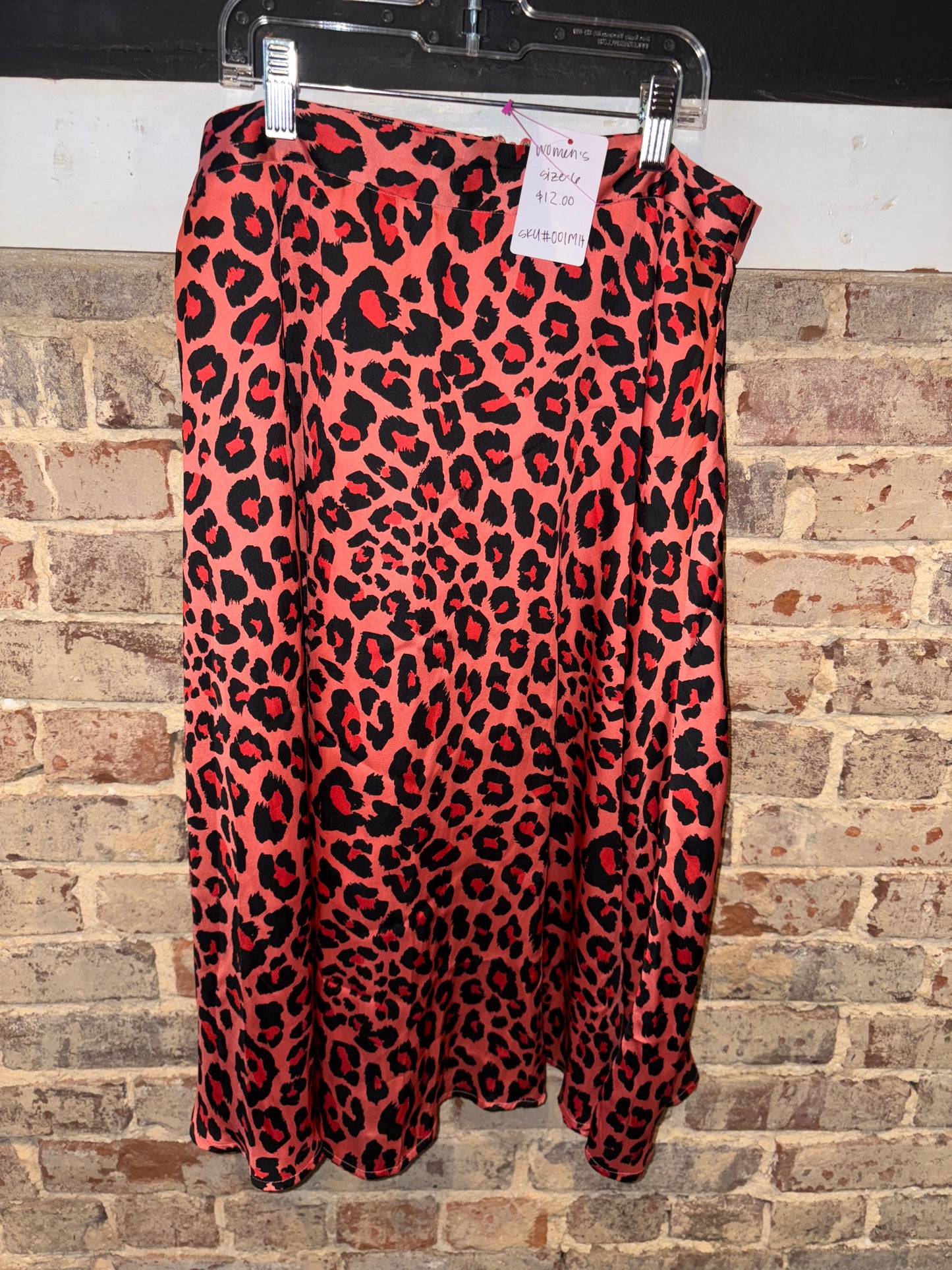 Women’s Pink Cheeta Print Skirt Size 6