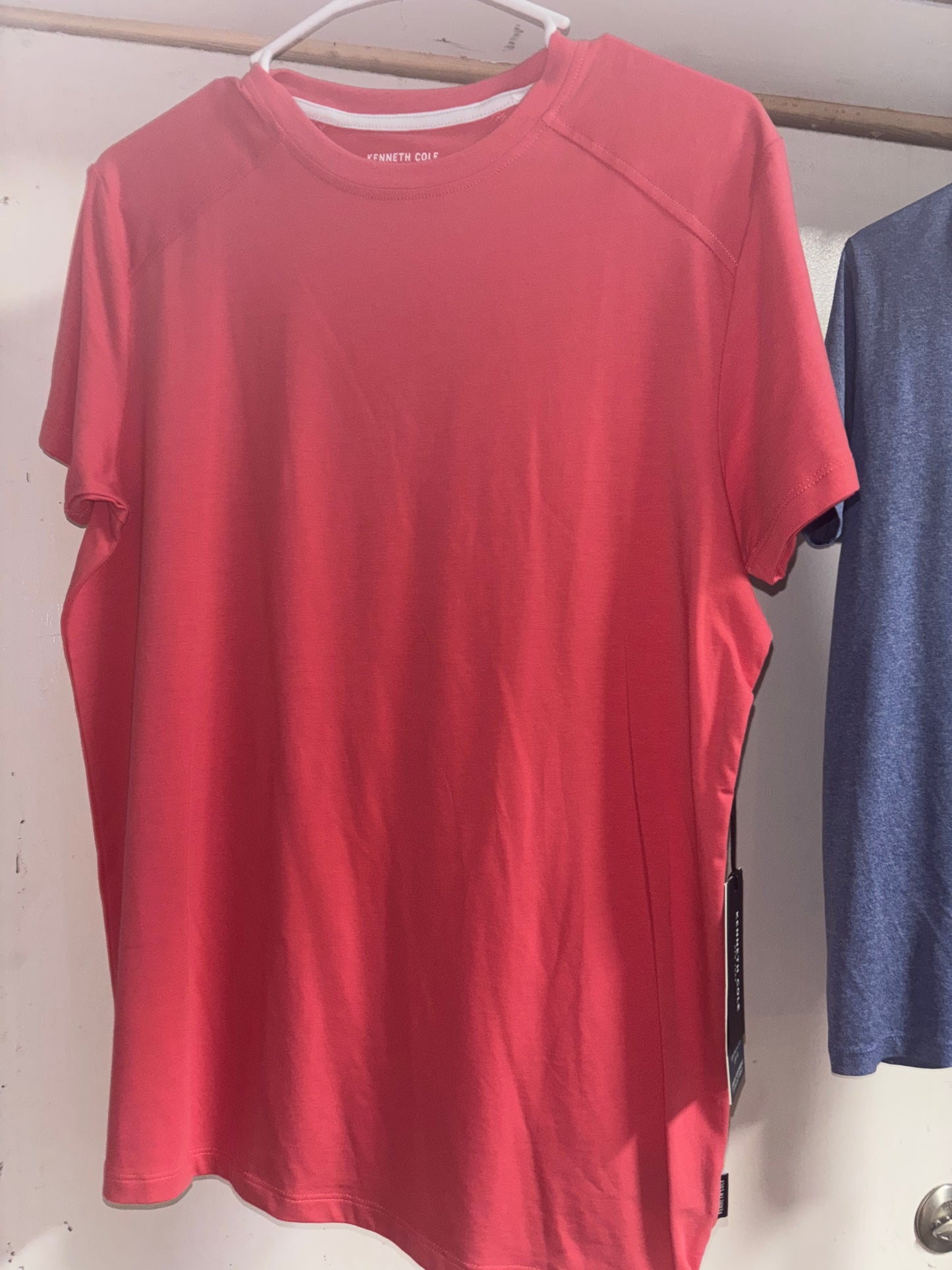 Men’s small t shirt