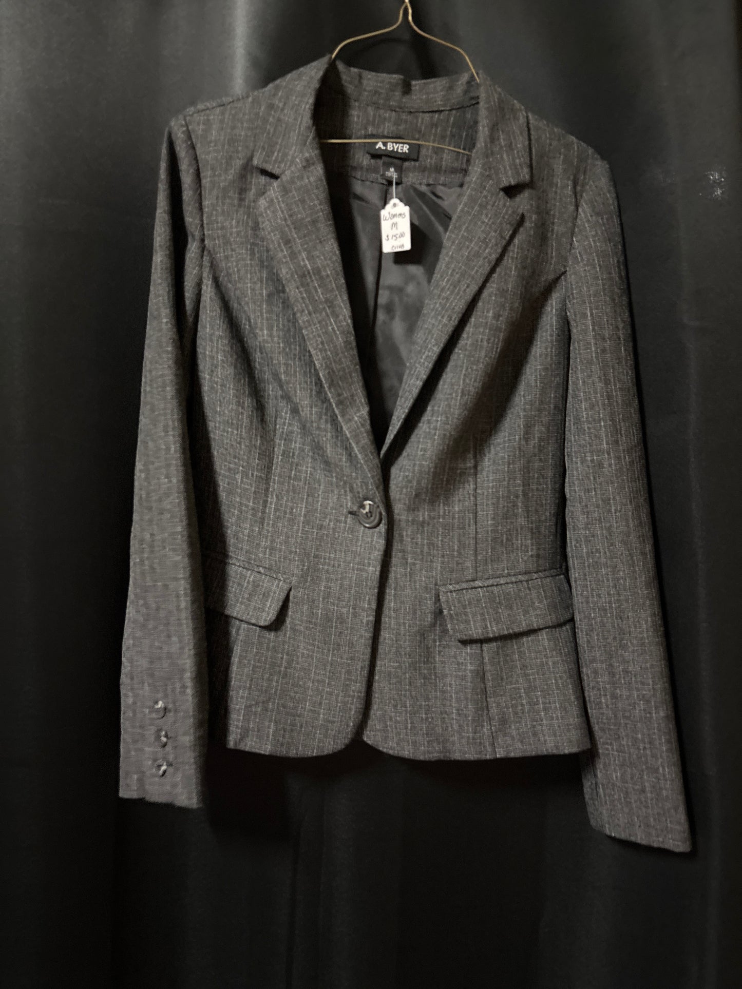 Women’s blazer size medium