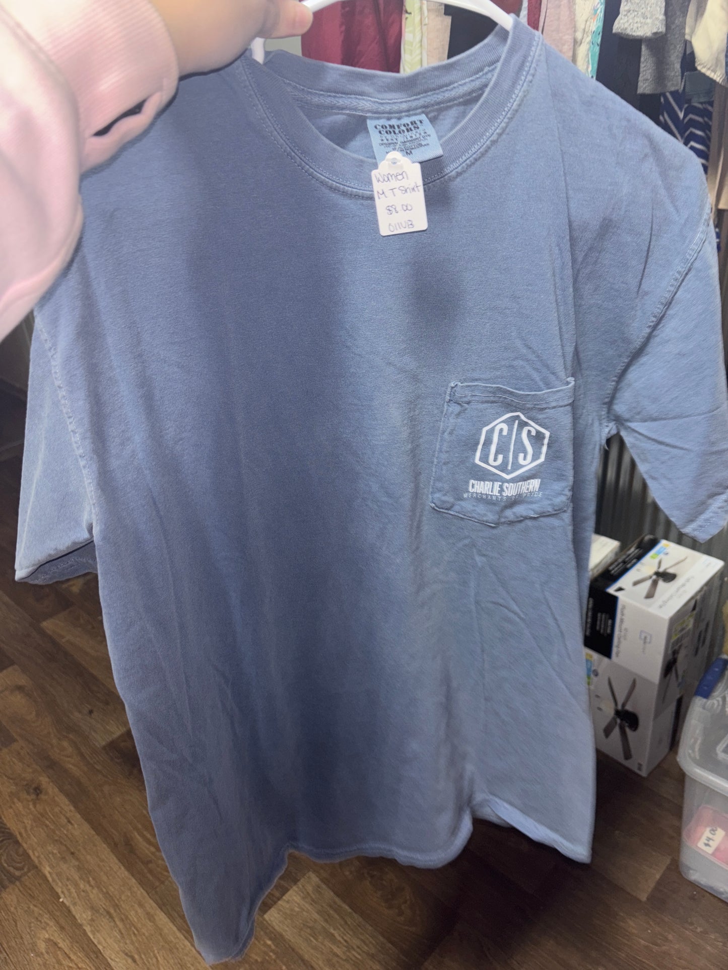 Women’s Medium t shirt