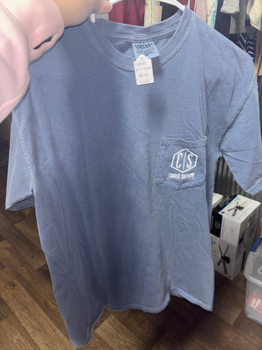 Women’s Medium t shirt