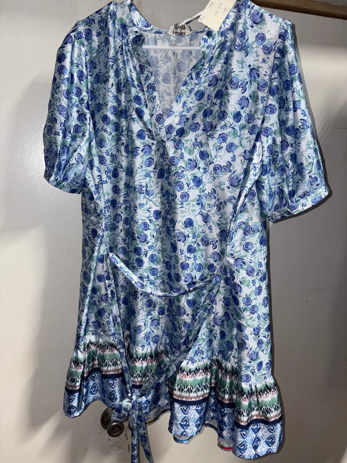 Women’s Large Dress