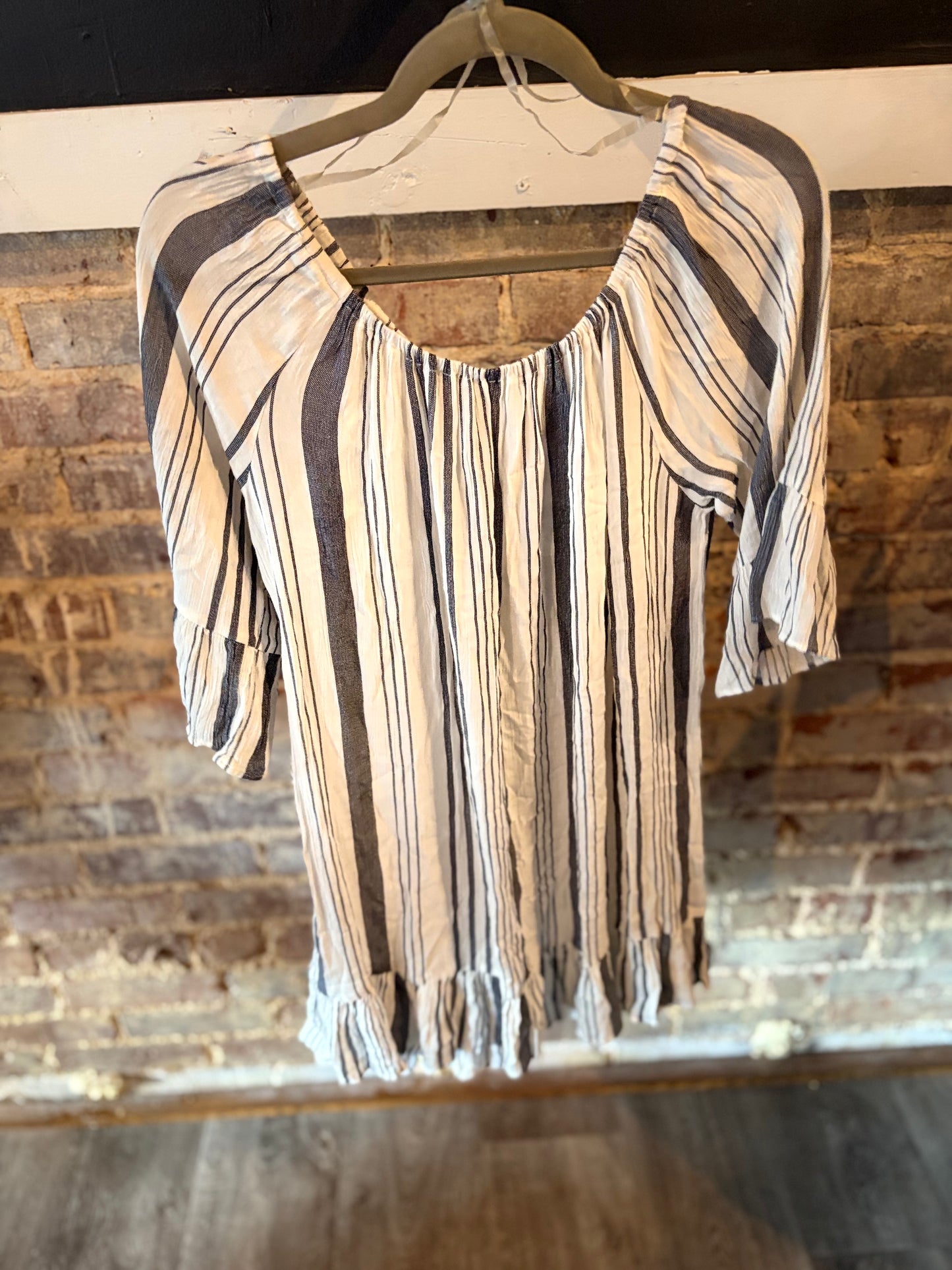 Women’s Large Dress