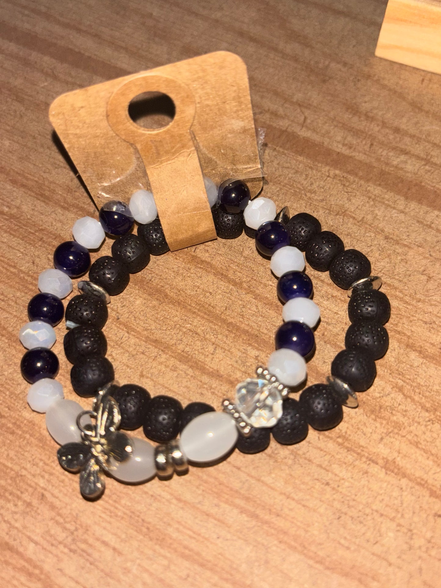White & Black Pendent Bracelet Set