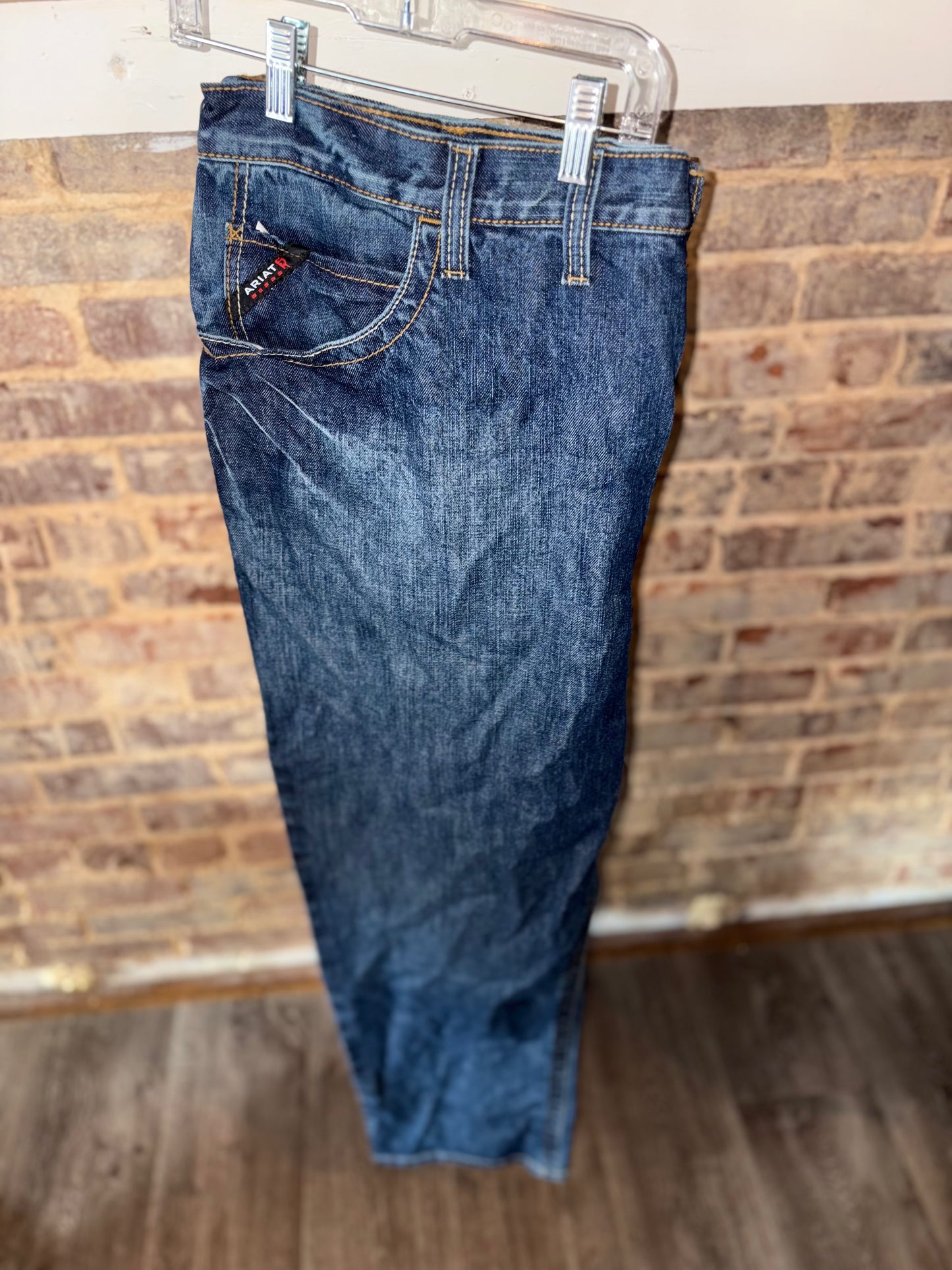 Men’s 38/40 Ariat Jeans 48/30