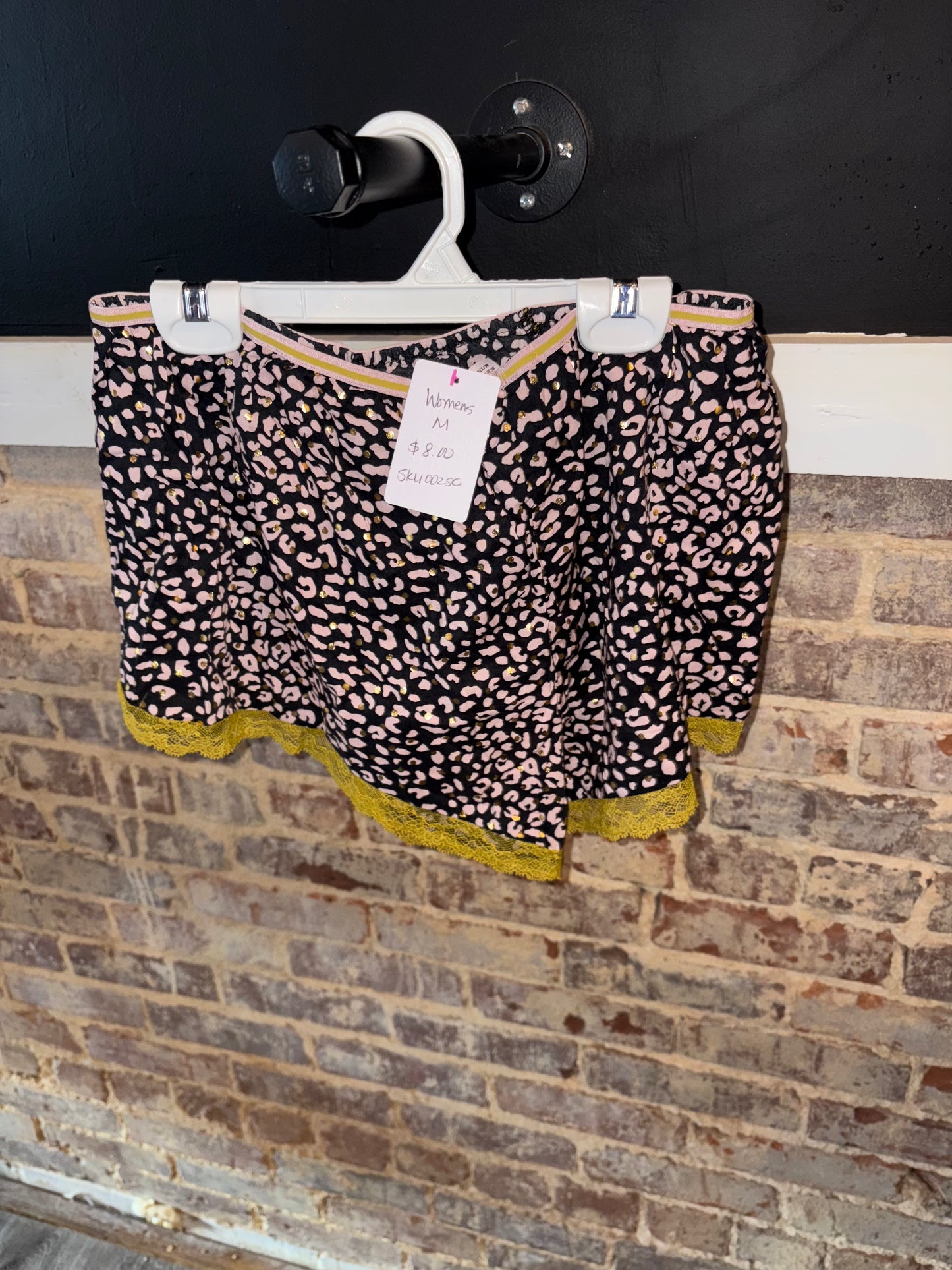 Women’s Medium Shorts