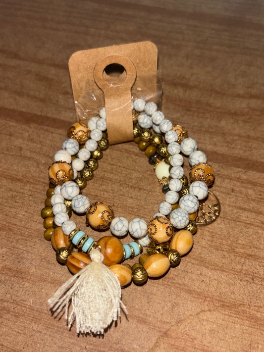 Brown & White Frayed Pendent Bracelet Set