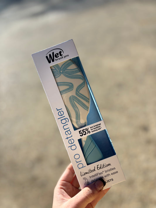White & Blue Bow Wet Brush