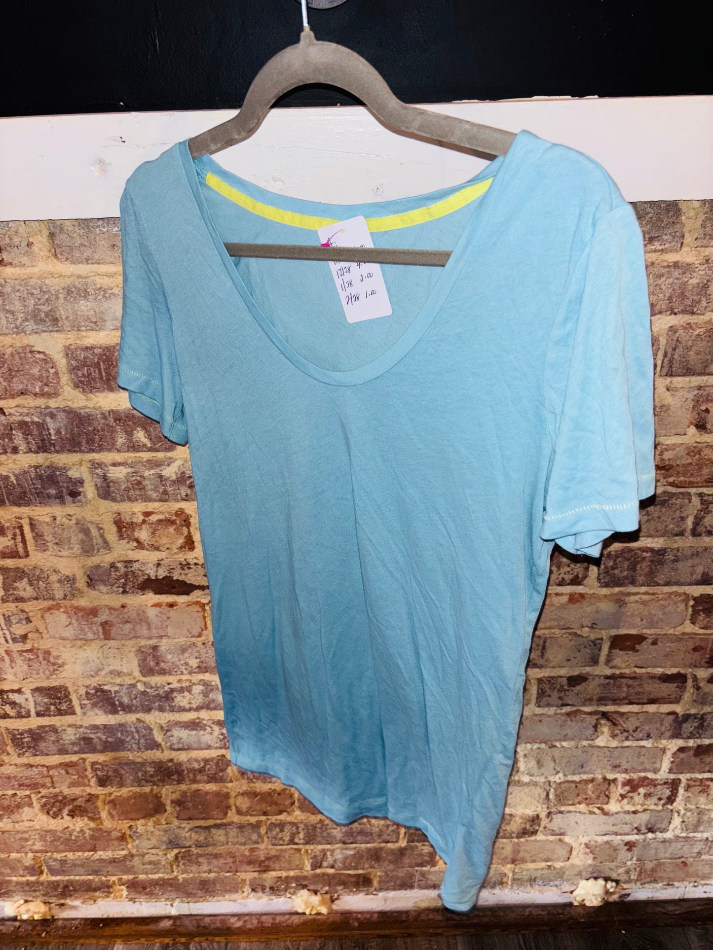 Women’s XL Blue V Neck Tee