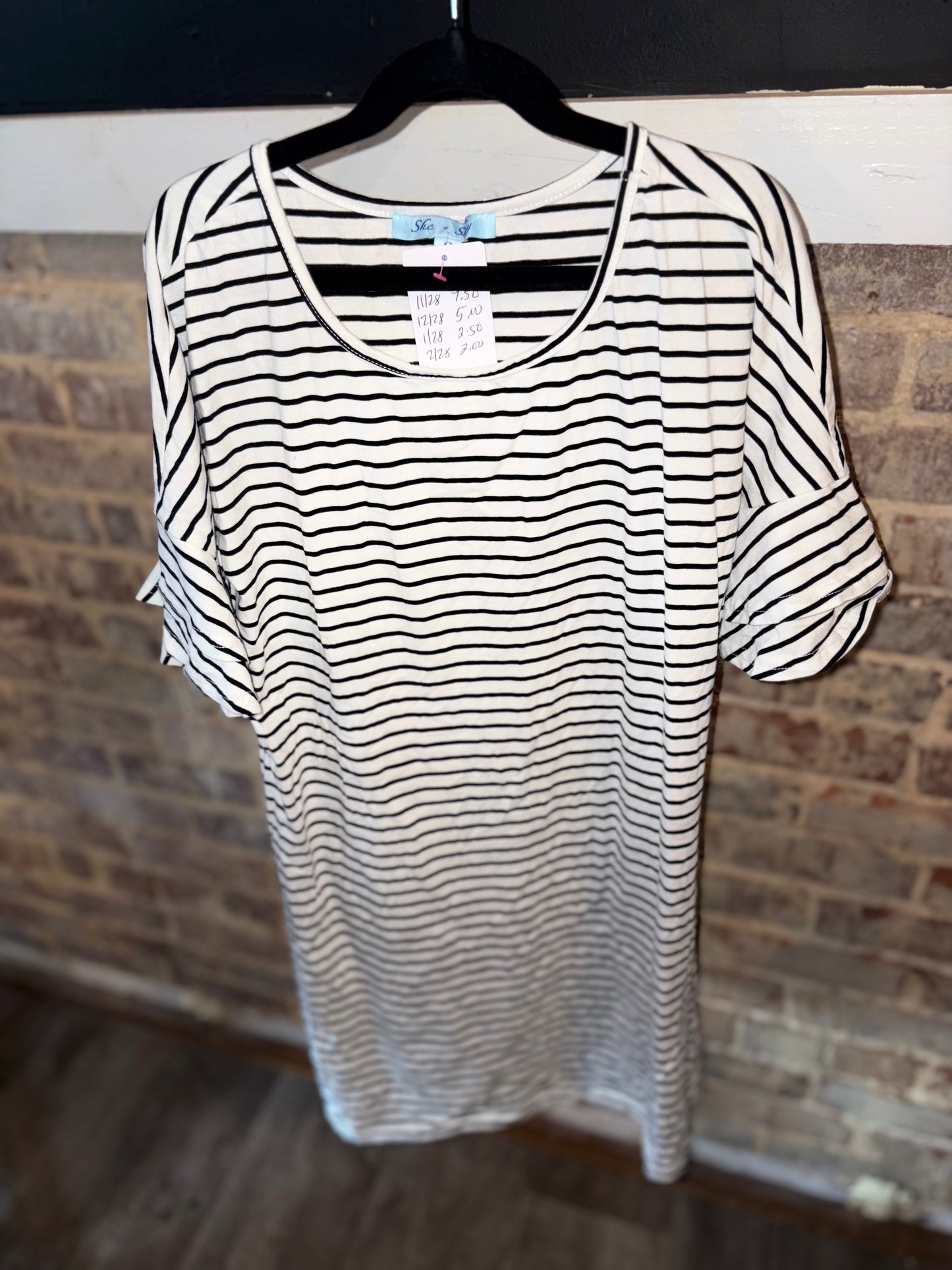 Women’s Small Dress