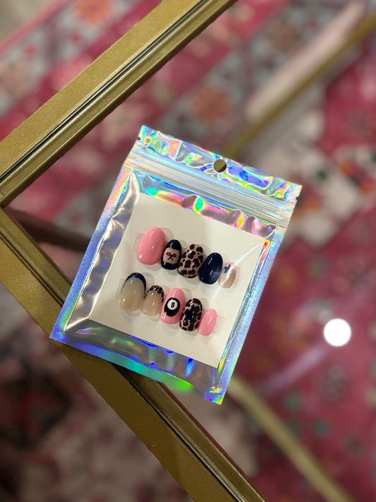 Wild Card Press on Nails