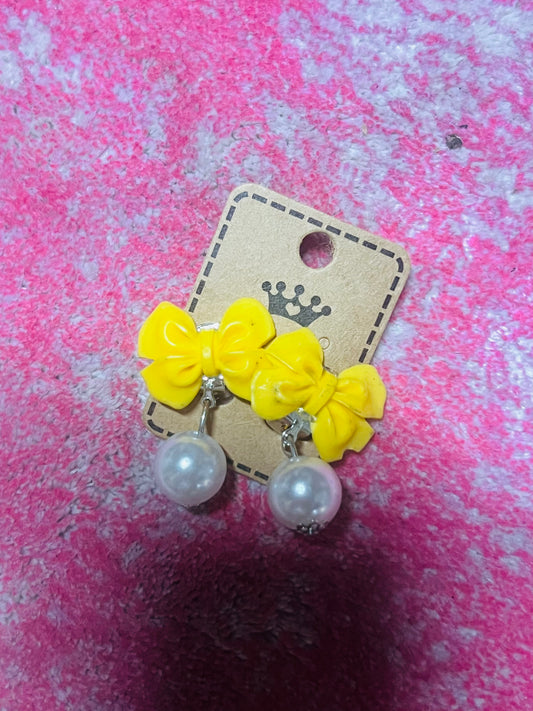 Yellow Bow Pearl Clip-Ons