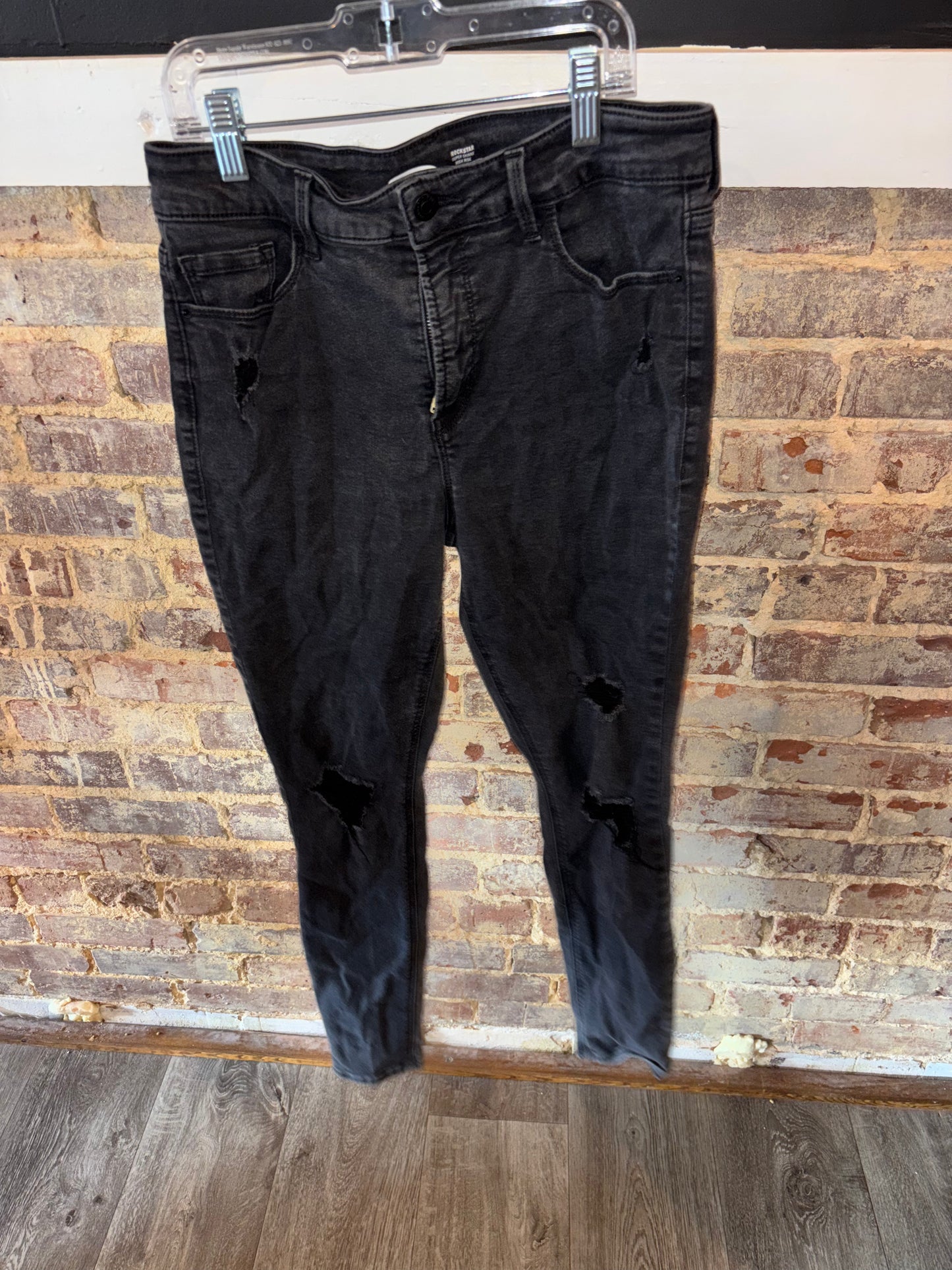 Women’s Size 10 Skinny Jeans