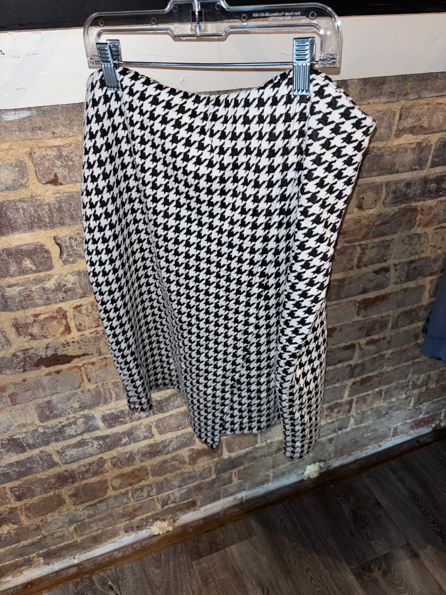 Women’s Large Skirt