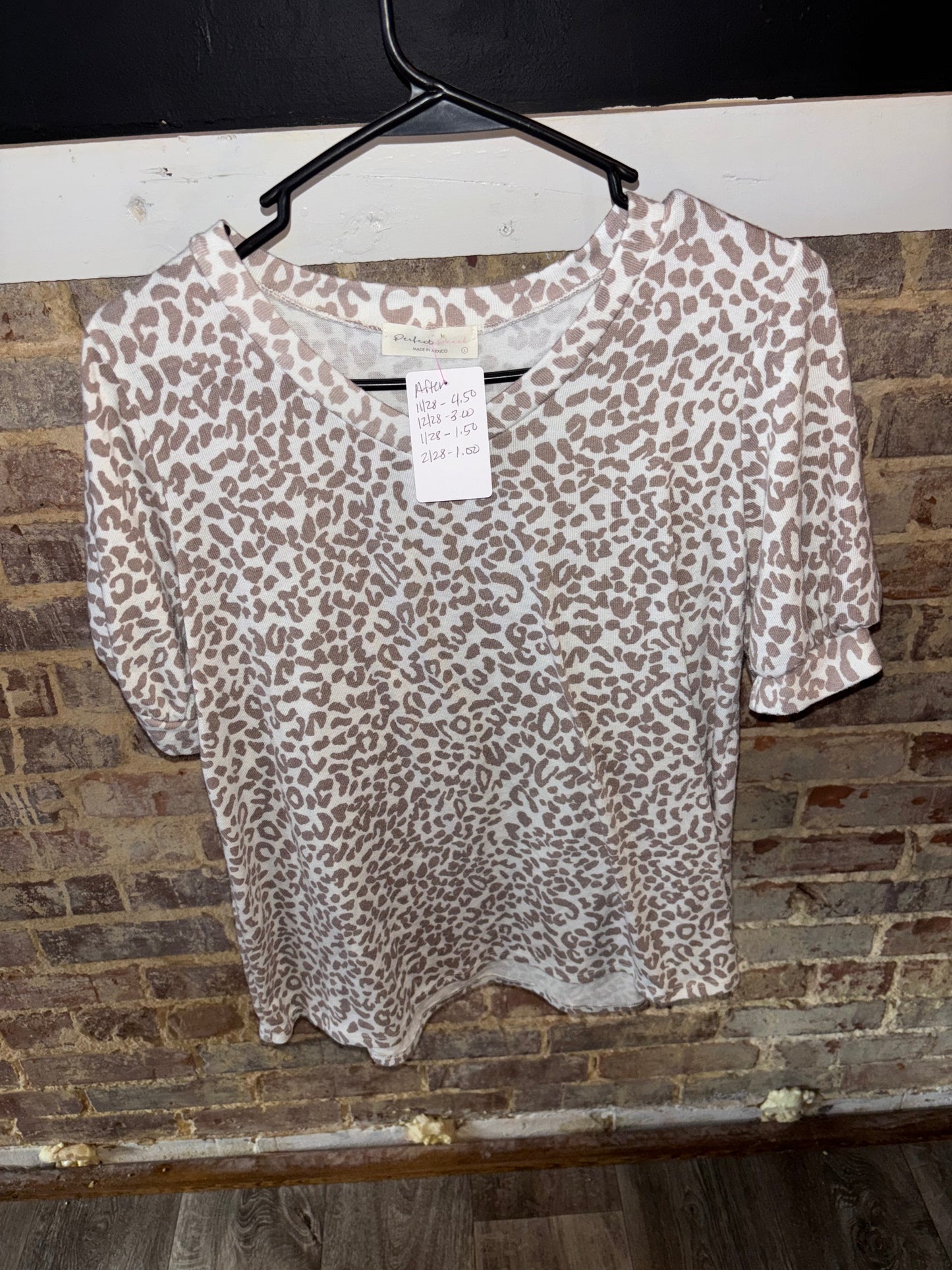 Women’s Size Large Top